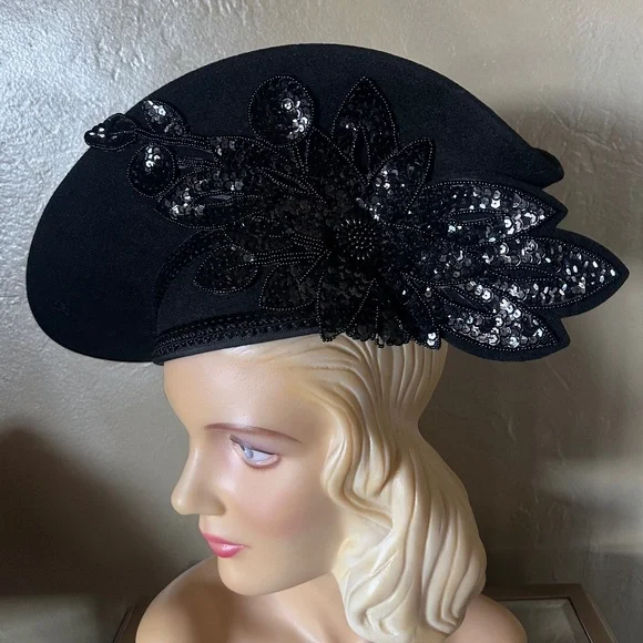FESTIVE VINTAGE BLACK FELT WIDE BRIM HAT WITH SEQUIN APPLIQUÉS Amazon.com: Slsxip Personalized Sequin Santa Hat for Adults  main image 3